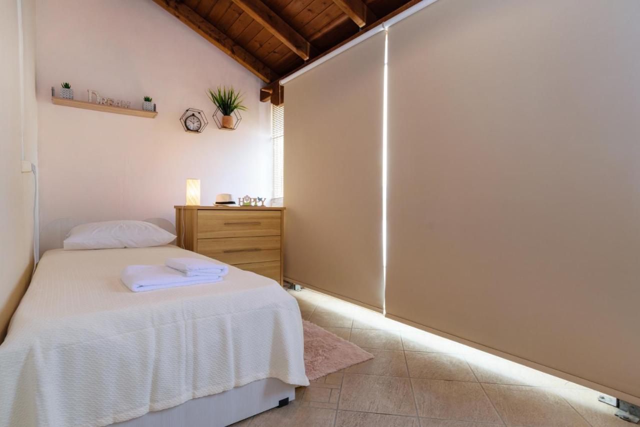 חאניה Central Penthouse In Quiet Neighborhood Near Sandy Beach מראה חיצוני תמונה